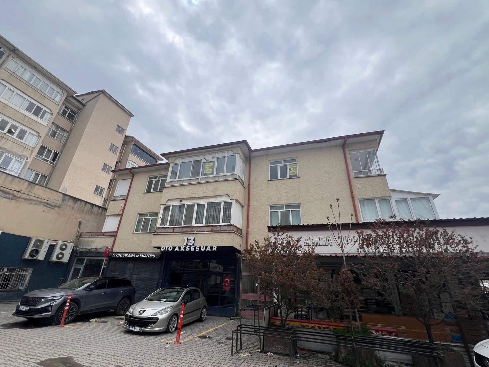 TEKİNOĞLU EMLAKTAN SATILIK TERME CADDESİ ARKA SOKAKTA 3+1 MASRAFSIZ DAİRE