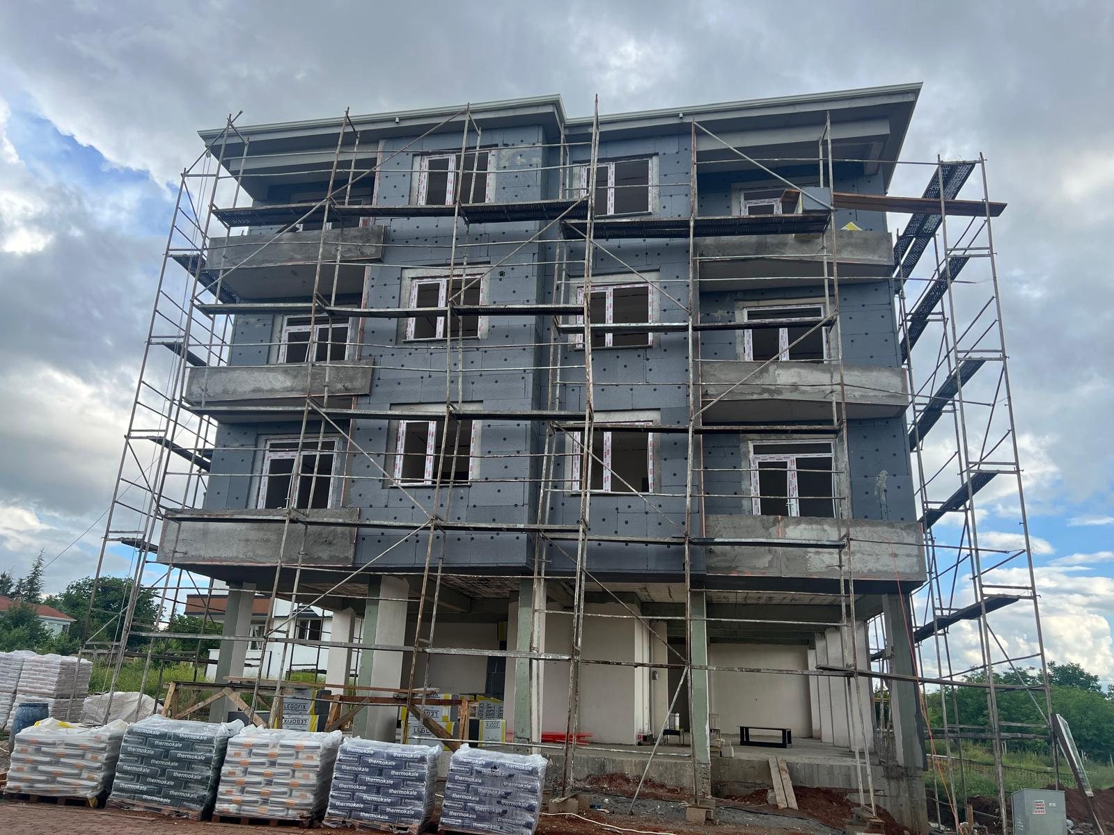 TEKİNOĞLU EMLAKTAN SATILIK 2+1 DAİRE