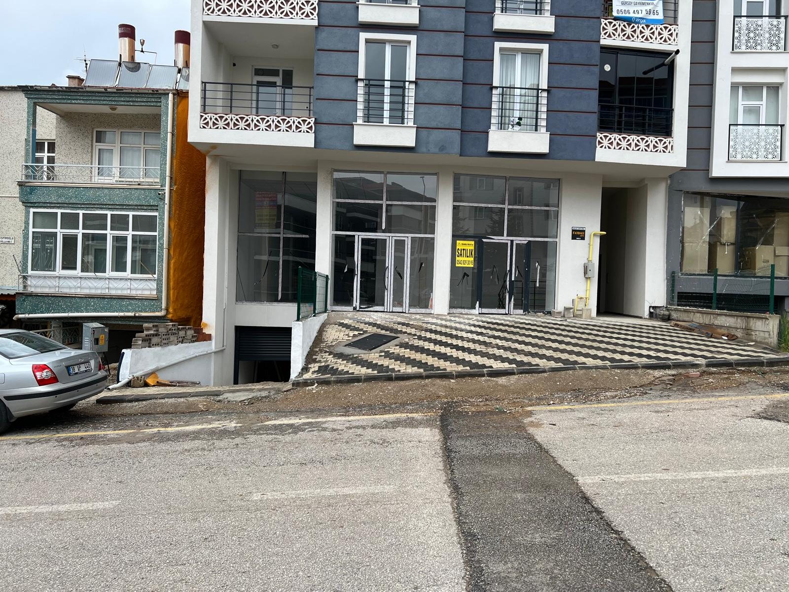 TEKİNOĞLU EMLAKTAN SATILIK DÜKKAN KILIÇLI KÖPRÜ YANI