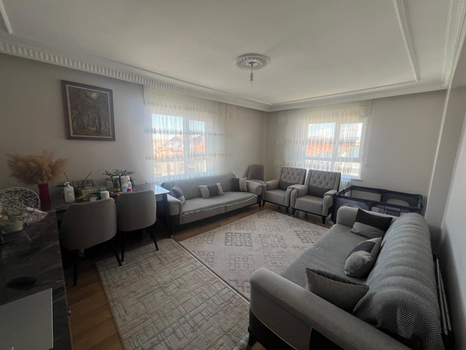 TEKİNOĞLU EMLAK TAN HASTANE KARŞISI 3+1  MASRAFSIZ  UYGUN FİYAT DAİRE