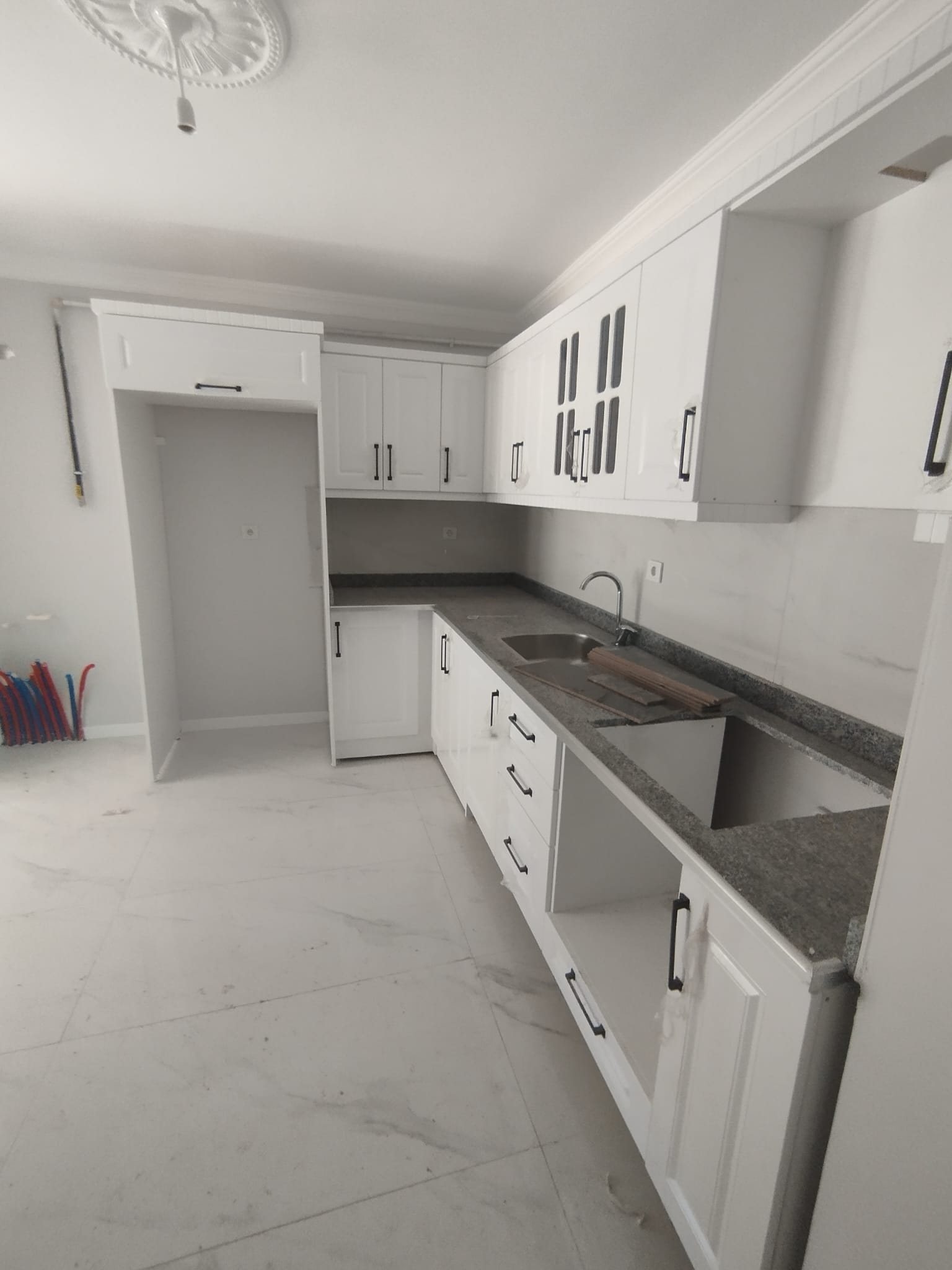 TEKİNOĞLU EMLAKTAN SATILIK 4+1 YÜKSEK GİRİŞ DAİRE