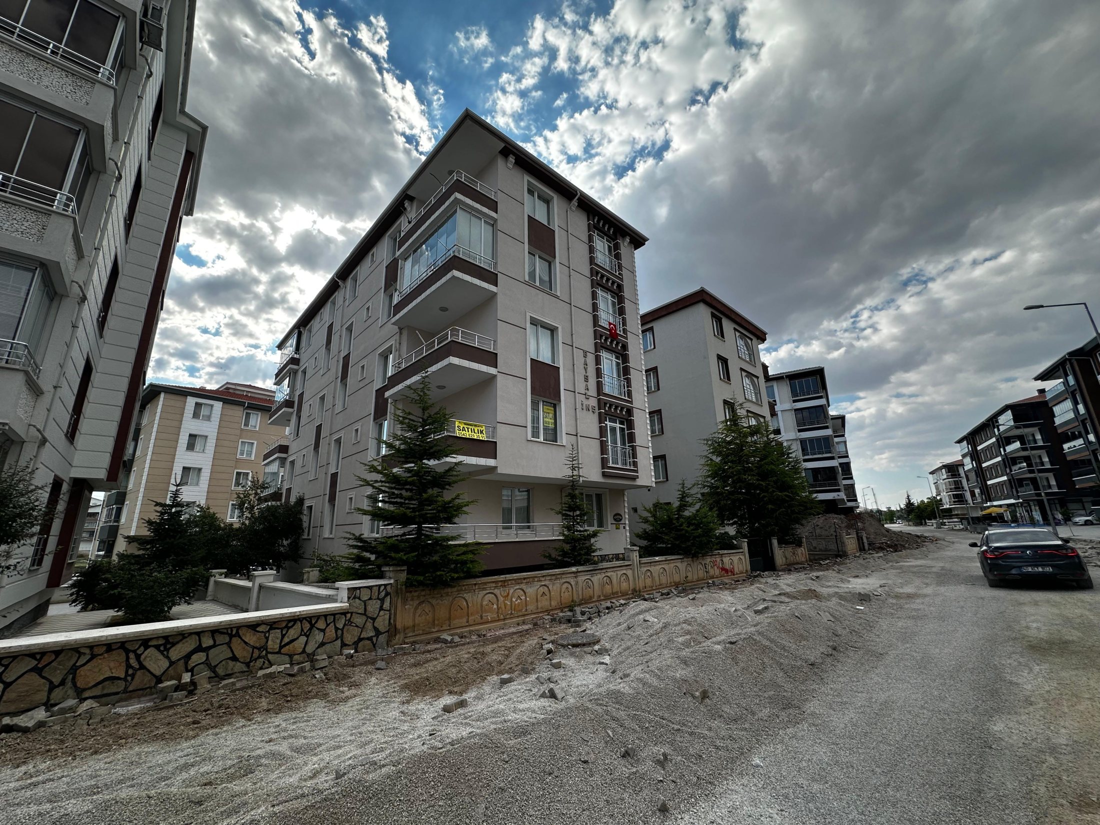 TEKİNOĞLU EMLAKTAN SATILIK 3+1 DAİRE AHİEVRAN MAH.