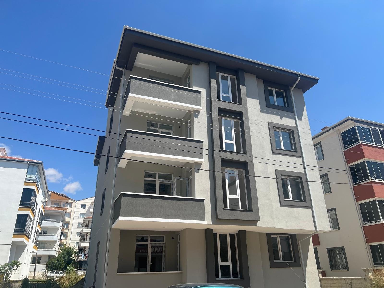 TEKİNOĞLU EMLAKTAN SATILIK 2+1 LÜKS DAİRE KAYABAŞI MAH.