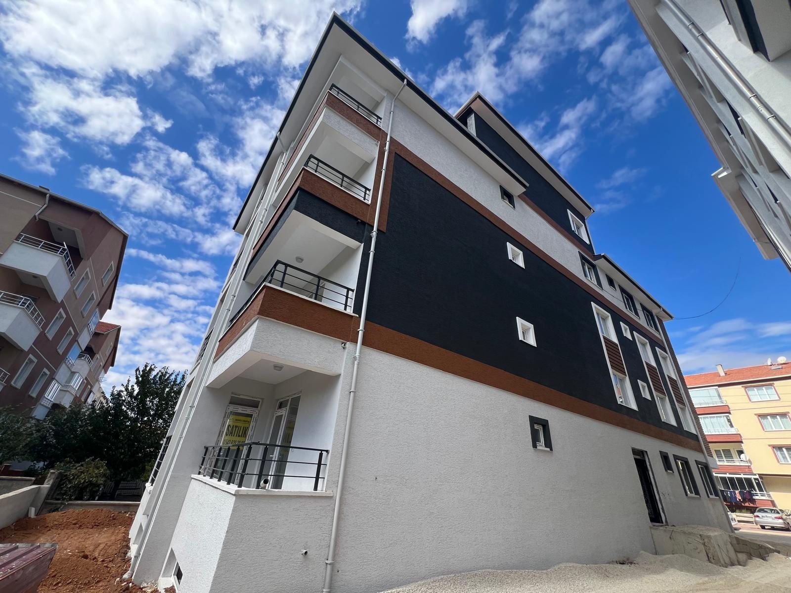 TEKİNOĞLU EMLAKTAN SATILIK 2+1 YÜKSEK ZEMİN DAİRE AŞIKPAŞA MAH.